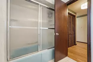 2006 Garrick Dr, Pittsburgh, PA 15235 - Photo 24
