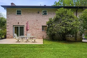 2006 Garrick Dr, Pittsburgh, PA 15235 - Photo 38