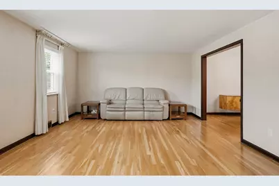 2006 Garrick Dr, Pittsburgh, PA 15235 - Photo 6