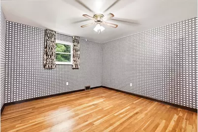 2006 Garrick Dr, Pittsburgh, PA 15235 - Photo 28