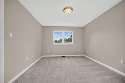 1431 Main Blvd, South Park, PA 15129 - Photo 12