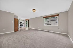 1431 Main Blvd, South Park, PA 15129 - Photo 4