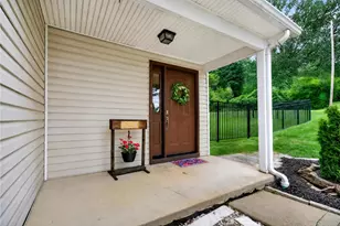 1431 Main Blvd, South Park, PA 15129 - Photo 2