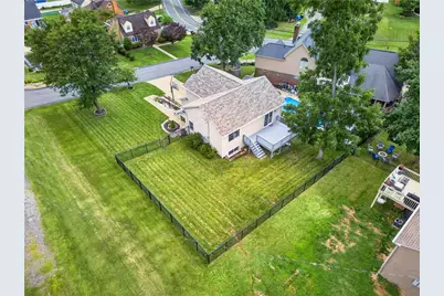 1431 Main Blvd, South Park, PA 15129 - Photo 32