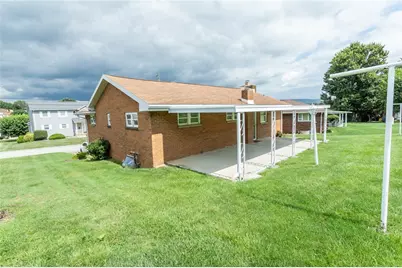 629 Joseph St, Mount Pleasant Township, PA 15666 - Photo 2
