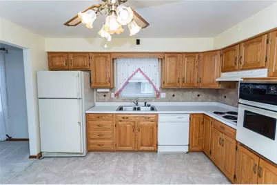 629 Joseph St, Mount Pleasant Township, PA 15666 - Photo 4