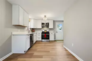 135 Elmont St, Pittsburgh, PA 15205 - Photo 4