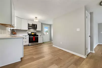 135 Elmont St, Pittsburgh, PA 15205 - Photo 8