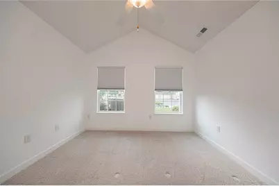 2202 Tudor Dr, Butler, PA 16001 - Photo 14