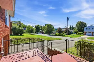 126 Elbrook Dr, Harrison Township, PA 15065 - Photo 4