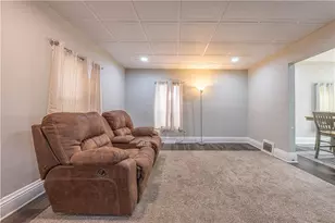 25 Vernon St, South Union Township, PA 15401 - Photo 6
