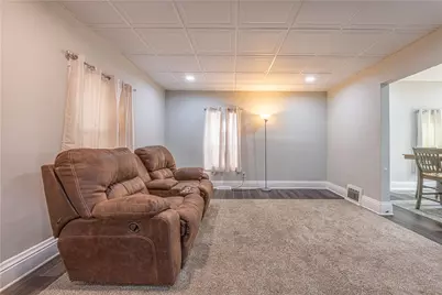 25 Vernon St, South Union Township, PA 15401 - Photo 6