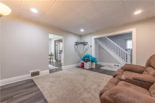 25 Vernon St, South Union Township, PA 15401 - Photo 8