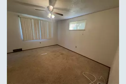 216 Shenandoah Dr, Pittsburgh, PA 15235 - Photo 6