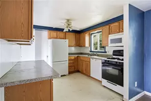 406 Rhodes Ave, West Mifflin, PA 15122 - Photo 10