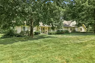54 Oak Tree Ct, Shenango Township, PA 16159 - Photo 1