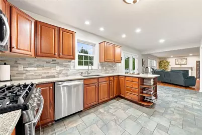 106 Greenfield Dr, Unity Township, PA 15650 - Photo 10