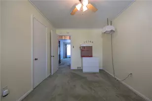 1465 Oakridge Dr, Harmony Township, PA 15003 - Photo 20