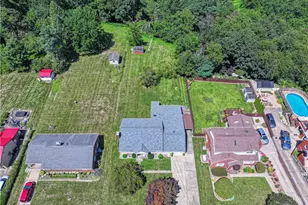 1465 Oakridge Dr, Harmony Township, PA 15003 - Photo 34