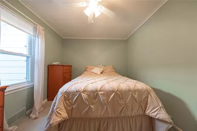 1465 Oakridge Dr, Harmony Township, PA 15003 - Photo 22