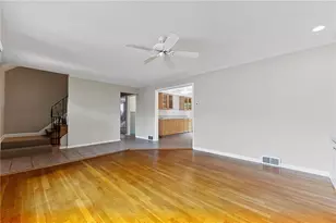 1125 Sunrise Dr, Pittsburgh, PA 15243 - Photo 8