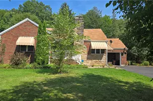 420 N Keel Ridge Rd, Hermitage, PA 16148 - Photo 2