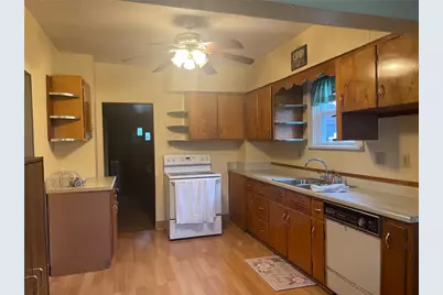 1010 1st St, Canonsburg, PA 15317 - Photo 16