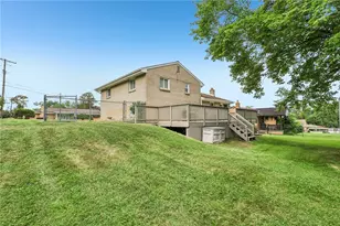 5208 Woodland Dr, West Mifflin, PA 15122 - Photo 38