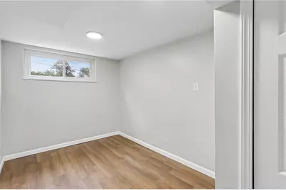 5208 Woodland Dr, West Mifflin, PA 15122 - Photo 26