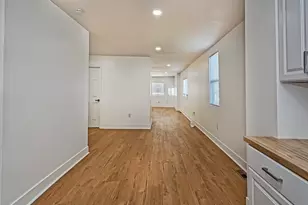 4840 Sullivan St, Pittsburgh, PA 15224 - Photo 6