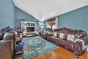 152 Cassia Dr, Jefferson Hills, PA 15025 - Photo 8