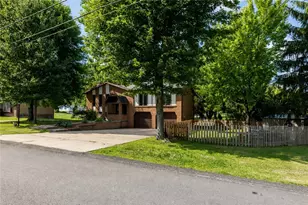 37 Rebecca, Allegheny Township, PA 15656 - Photo 2