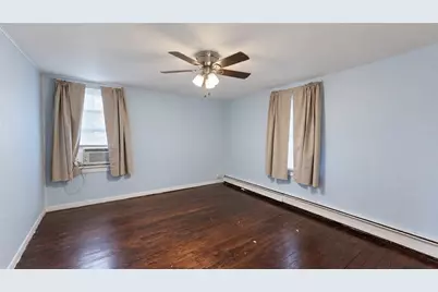 135 W Virginia Avenue, Vandergrift, PA 15690 - Photo 10