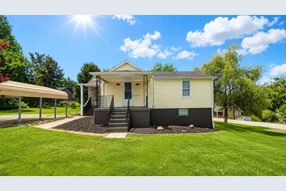135 W Virginia Avenue, Vandergrift, PA 15690 - Photo 1