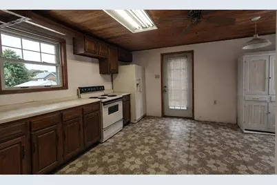 203 Indiana Avenue, Avonmore, PA 15618 - Photo 8