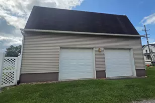 203 Indiana Ave, Avonmore, PA 15618 - Photo 16
