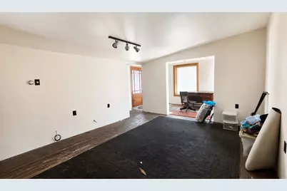 203 Indiana Avenue, Avonmore, PA 15618 - Photo 6