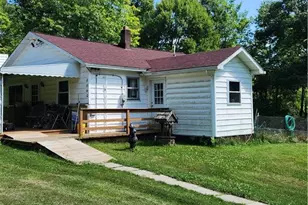 2062 Buxton Rd, Cherrytree Twp, PA 16354 - Photo 4
