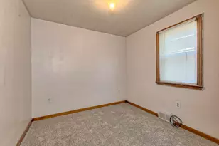 521 Grove St, Greensburg, PA 15601 - Photo 12