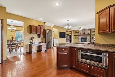 2044 Sterling Dr, South Fayette, PA 15057 - Photo 10