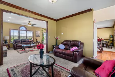 2044 Sterling Dr, South Fayette, PA 15057 - Photo 4
