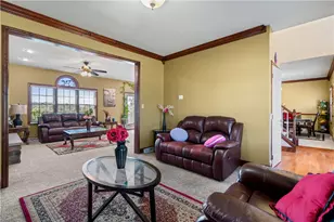 2044 Sterling Dr, South Fayette, PA 15057 - Photo 4