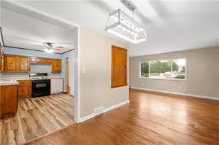282 Spring Run Rd, Moon/Crescent Twp, PA 15046 - Photo 6