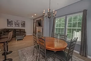 195 Broadstone Dr, Adams Township, PA 16046 - Photo 6