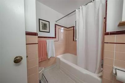 3275 Waltham Ave, Pittsburgh, PA 15216 - Photo 12