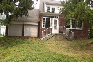110 S Oakdale Ave, Hermitage, PA 16148 - Photo 16