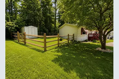 127 Classic Place, Washington Township, PA 15632 - Photo 14