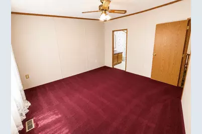 127 Classic Place, Washington Township, PA 15632 - Photo 8