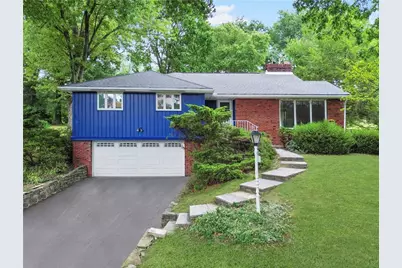 113 Southern Hilands Dr, Pittsburgh, PA 15241 - Photo 1