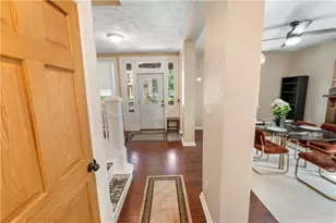 3663 Baytree St, Observatory Hill, PA 15214 - Photo 6